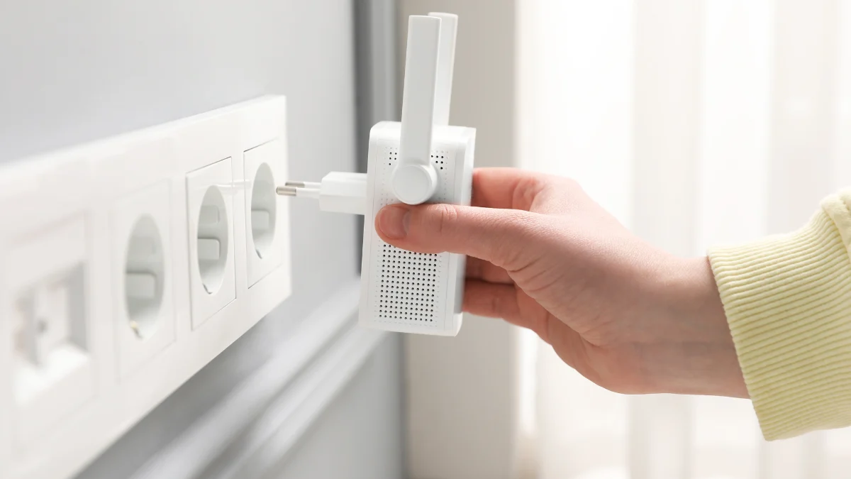 Components of a WiFi Repeater
