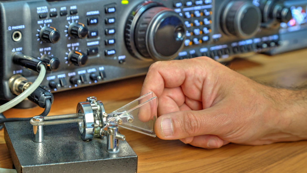 Knowing the Advantages and Disadvantages of Amateur Radio Transceivers