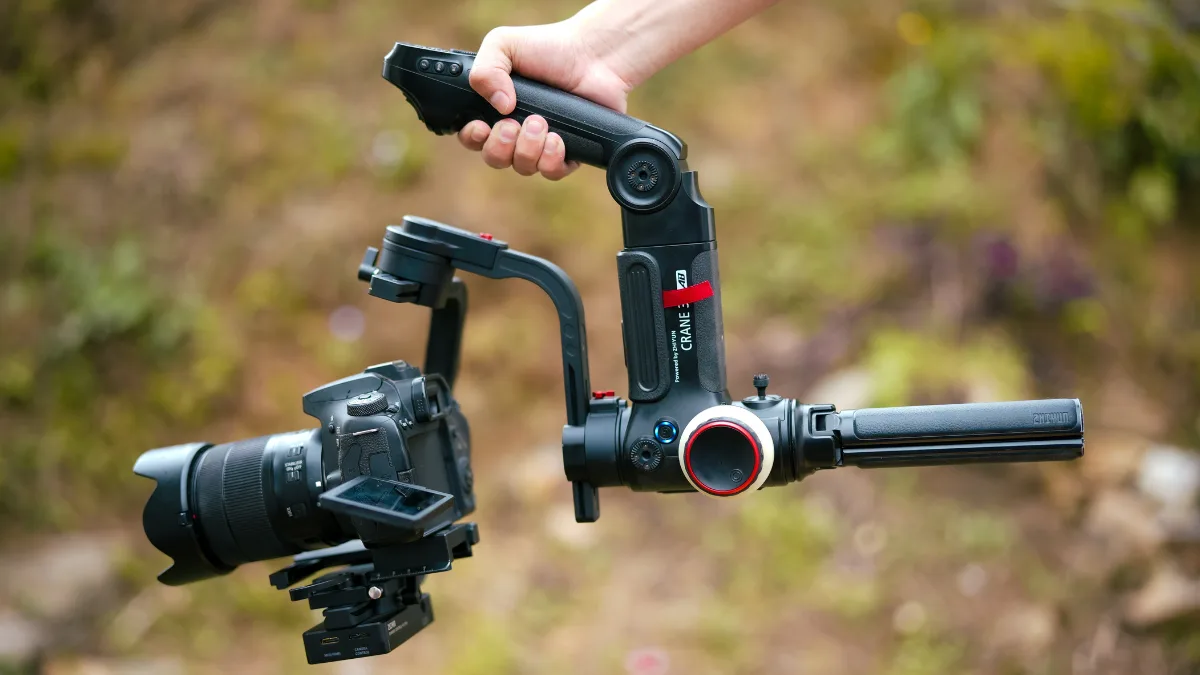 The Feature of Gimbal Stabilizer: Make it Easy for Your Creativity